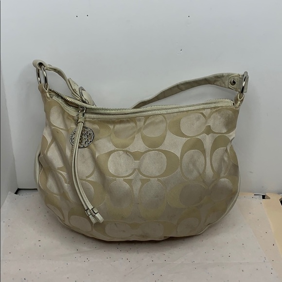 COACH WHITE /light khaki Signature "C" Ali - Picture 1 of 8